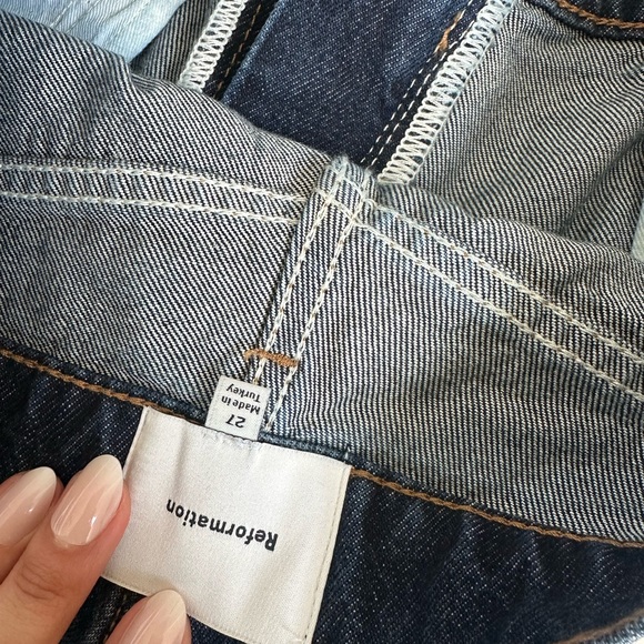 Reformation Dark Blue SAIGE HIGH RISE 4” JEAN SHORT - Picture 4 of 5